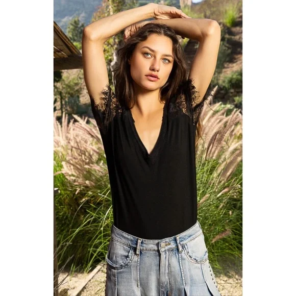 POL Black V Neck Lace Sleeve Rayon Jersey Tee - Picture 4 of 6